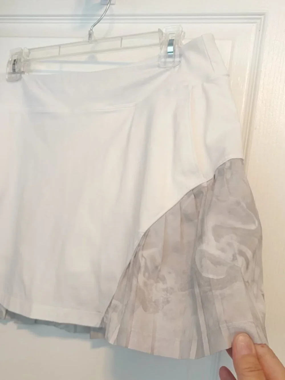Under Armour Fitted Heat Gear Pleated Pockets Pull On Golf Short Skort Skirt